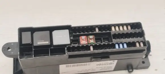 Ford C-MAX II Fuse module AV6T14K131AD HB55506