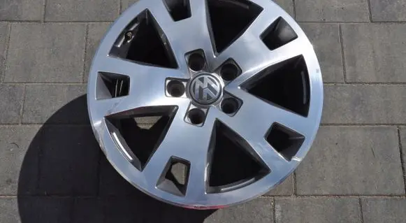 Volkswagen Amarok R18 alloy rim 