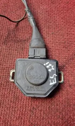 Renault Espace II Throttle valve position sensor 0280120301