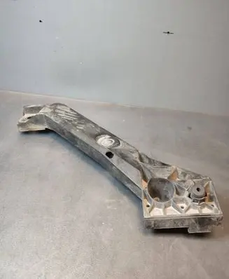 Opel Vivaro Radiator support slam panel bracket 625001299R