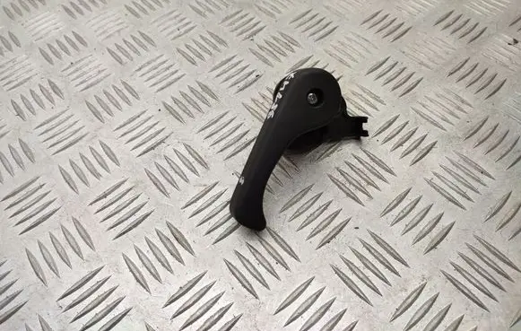 Hyundai i30 Engine bonnet (hood) release handle 