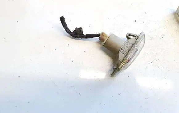 Opel Insignia A Front fender indicator light 13252455 13252456