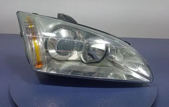 Ford Focus C-MAX Headlight/headlamp 4M5113W029