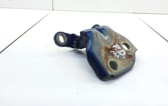Rover 214 - 216 - 220 Front door lower hinge 