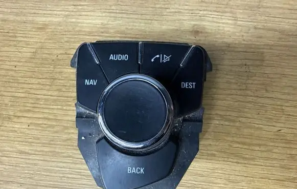 Opel Insignia A Multifunctional control switch/knob 13310070
