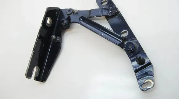 Toyota iQ Tailgate/trunk/boot hinge A2087500328