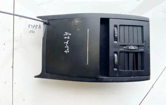 Skoda Octavia Mk2 (1Z) Car ashtray 1z0863284