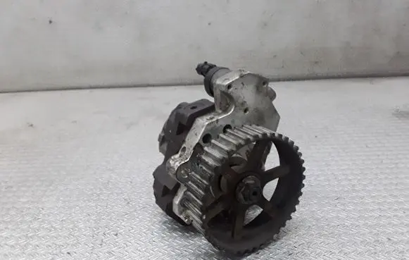 Fuel injection high pressure pump