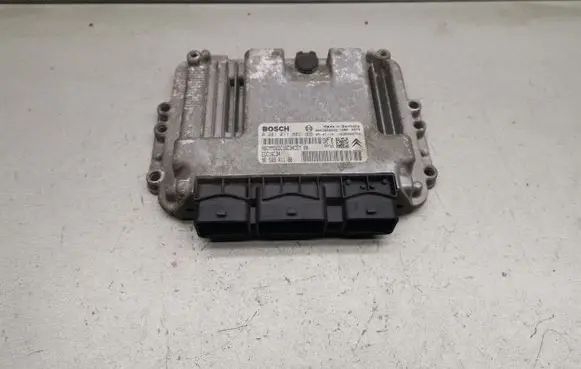 Citroen Xsara Picasso Engine control unit/module 0281011802 9656841180