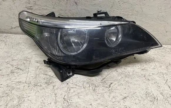 BMW 5 E60 E61 Headlight/headlamp BBM117H032