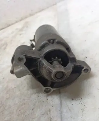 Peugeot 406 Starter motor 1005821923