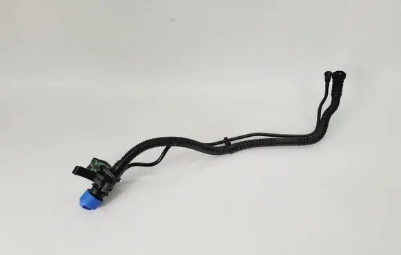 Peugeot 3008 II AdBlue liquid reservoir 12569