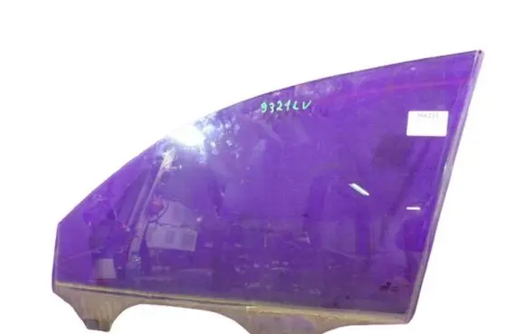 Volkswagen PASSAT B5.5 Front door window glass four-door