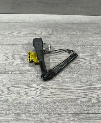 BMW 3 E90 E91 Front seatbelt buckle 7213564 34050055A 000102875979