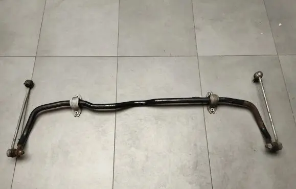 Volkswagen Golf VII Front anti-roll bar/sway bar 5Q0411303R