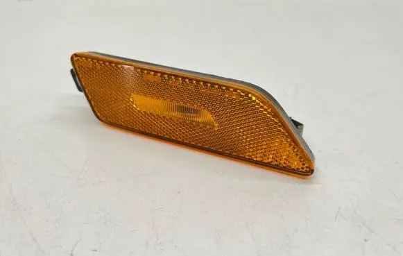 Porsche Cayenne (9Y0 9Y3) Front fender indicator light 95B945120