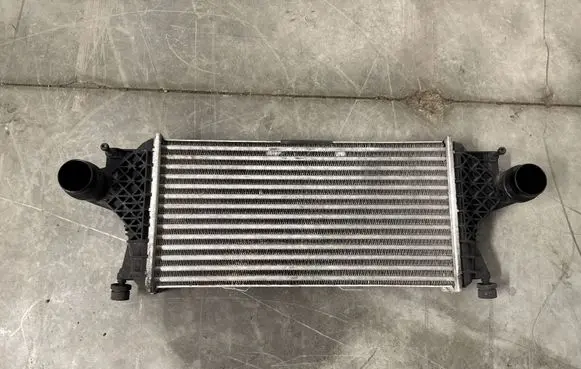 Mercedes-Benz ML W166 Intercooler radiator a0995002600