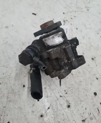 Audi A4 S4 B5 8D Power steering pump 8D0145155Q