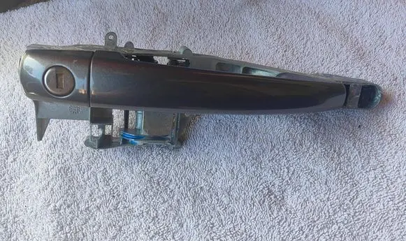 Peugeot 2008 I Front door exterior handle 910958