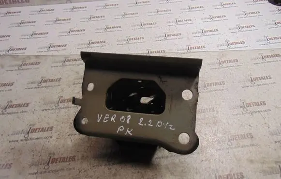 Toyota Corolla Verso AR10 Radiator support slam panel bracket 