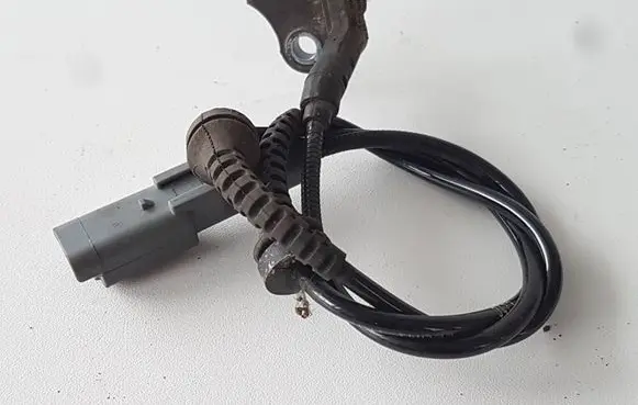 Citroen C4 II ABS brake wheel speed sensor 9665386780 10071153253
