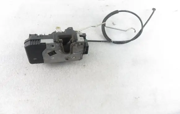 Opel Vivaro Rear door lock 93867688 905034098R