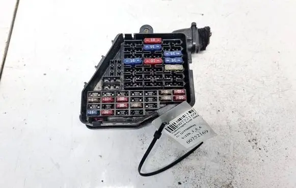 Volkswagen Golf IV Fuse box set 1j1970000ag 1j1970012bc