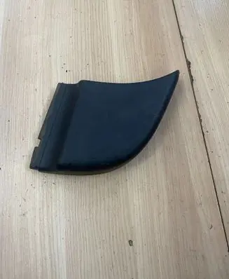 Toyota Hilux (AN10, AN20, AN30) Rear bumper corner part panel trim 521630K010