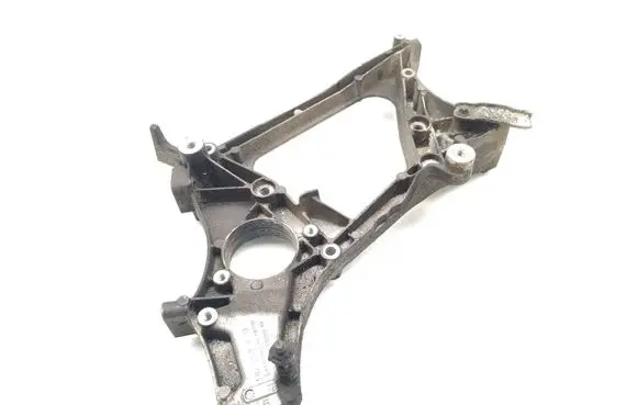 Mercedes-Benz C W204 Generator/alternator bracket A6512011909