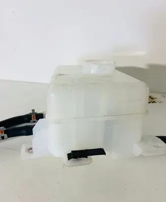 Brake fluid reservoir