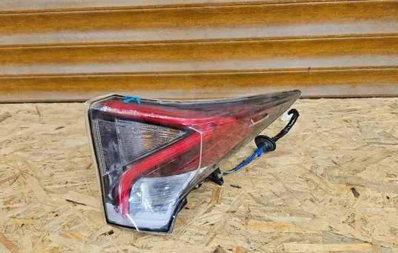 Toyota Prius (XW50) Rear/tail lights 81550-47281