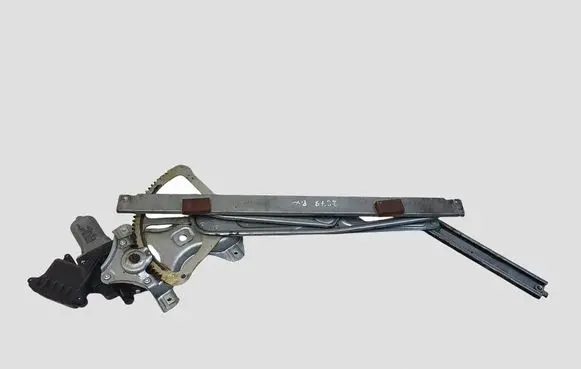 Toyota Auris 150 Front door window regulator with motor 8570202020 961919100