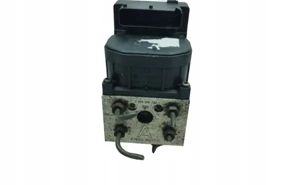 Nissan Almera N16 ABS Pump 476605M303