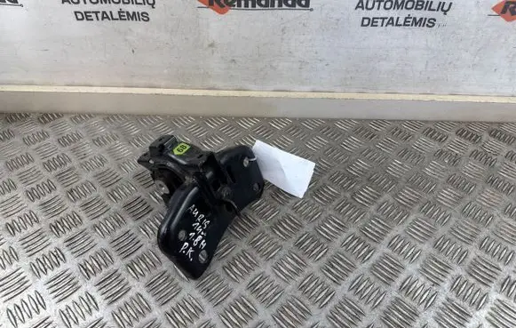 Toyota Auris E180 Engine mount bracket