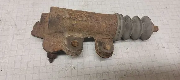 Toyota Avensis T250 Clutch master cylinder
