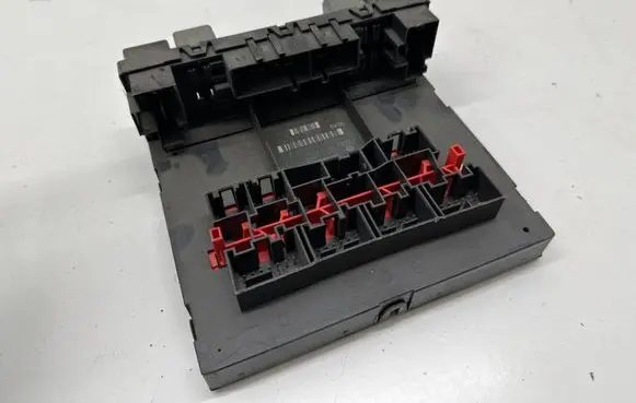Volkswagen PASSAT CC Comfort/convenience module 3C8937049D