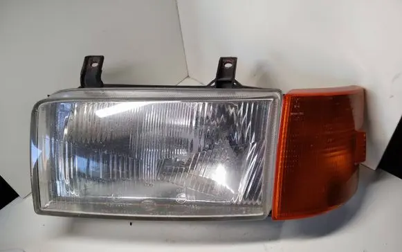 Volkswagen Transporter - Caravelle T4 Headlight/headlamp 44437R20