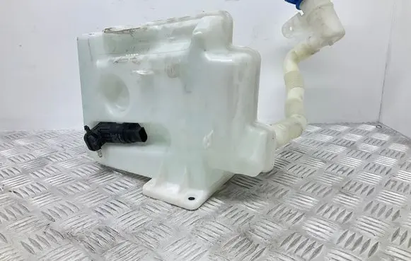 Volkswagen Scirocco Windshield washer fluid reservoir/tank 1K0955453Q 1K6955651 8D0955455