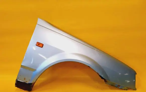 Volkswagen Polo II 86C 2F Fender