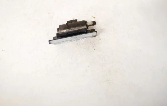 Volvo V70 Front door upper hinge