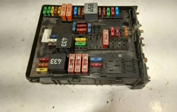 Skoda Octavia Mk2 (1Z) Fuse module 01394932