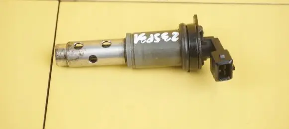 BMW 5 E60 E61 Camshaft speed sensor 7516293 23SP31