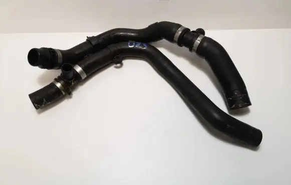 Volkswagen Transporter - Caravelle T5 Engine coolant pipe/hose 7E0122101K