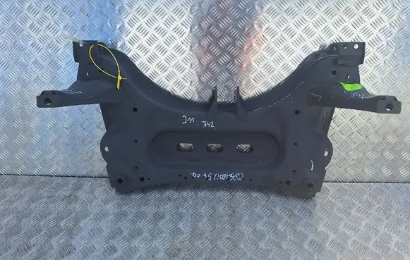 Nissan Qashqai Front subframe S27725742