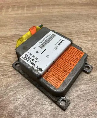 Audi A4 S4 B5 8D Airbag control unit/module 8D0959655C 0285001176 WithPlug