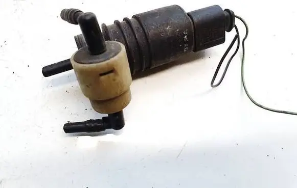 Volkswagen Golf V Windscreen/windshield washer pump 1k6955651
