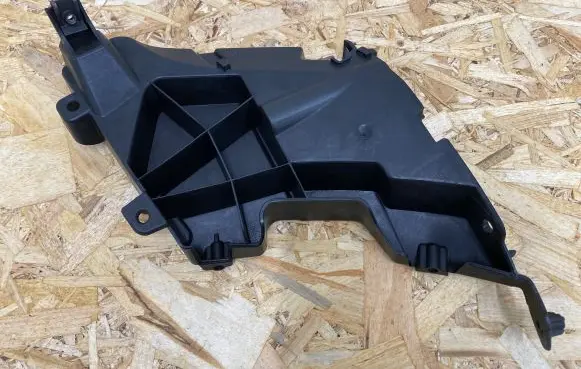 Audi A7 S7 4G Front bumper mounting bracket 4G8807284C 4G8807284