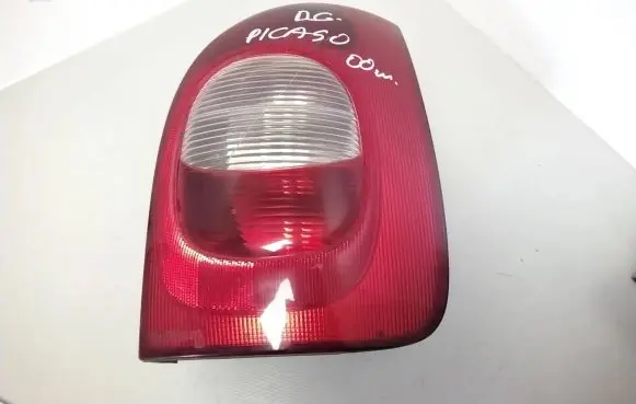 Citroen Xsara Picasso Rear/tail lights 9631563980 89300241 0000M04