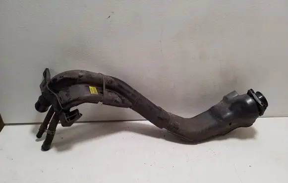 KIA Stonic Fuel tank filler neck pipe 