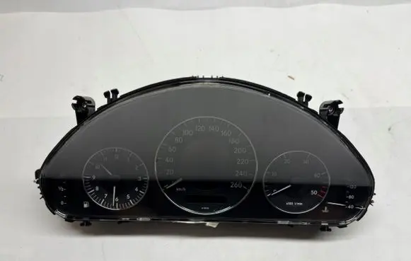 Mercedes-Benz E W211 Speedometer (instrument cluster) A2115404548